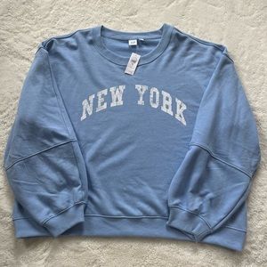 Women’s GAP Crewneck